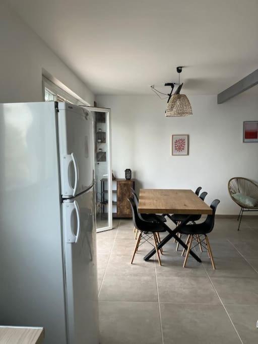 Appartement T4 Terrasse Et Vue Istres Esterno foto