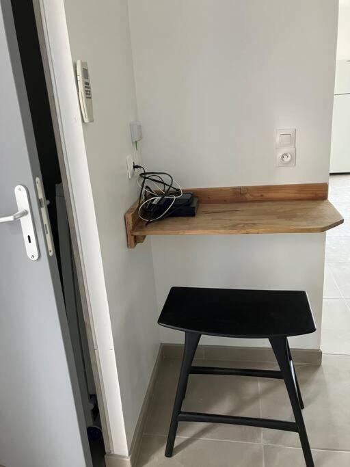 Appartement T4 Terrasse Et Vue Istres Esterno foto
