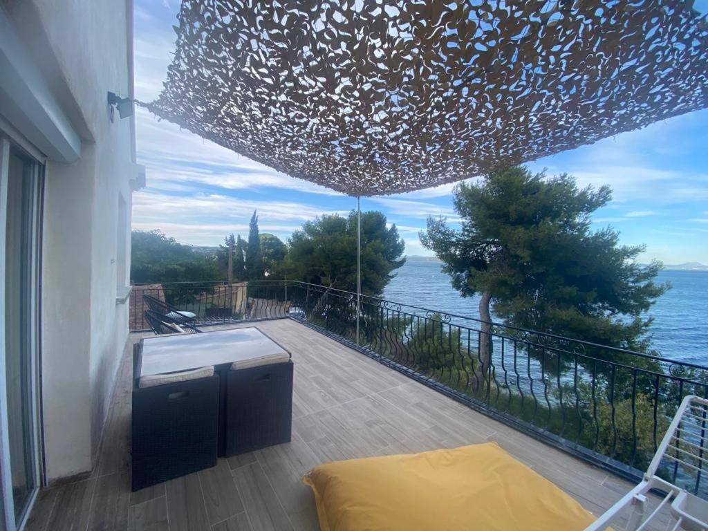 Appartement T4 Terrasse Et Vue Istres Esterno foto