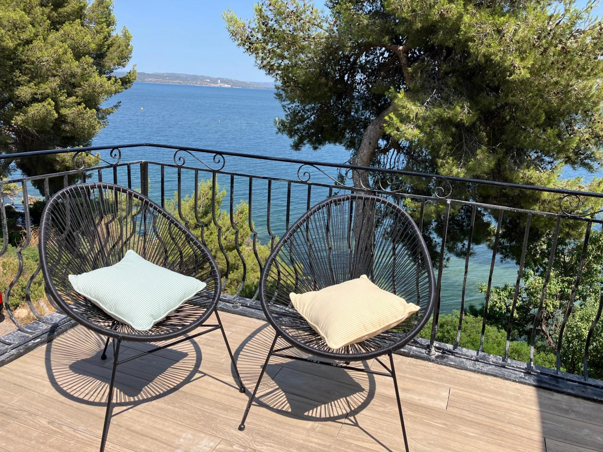 Appartement T4 Terrasse Et Vue Istres Esterno foto